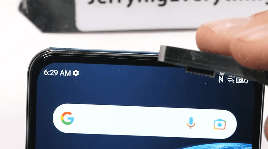 ZTE Axon 30